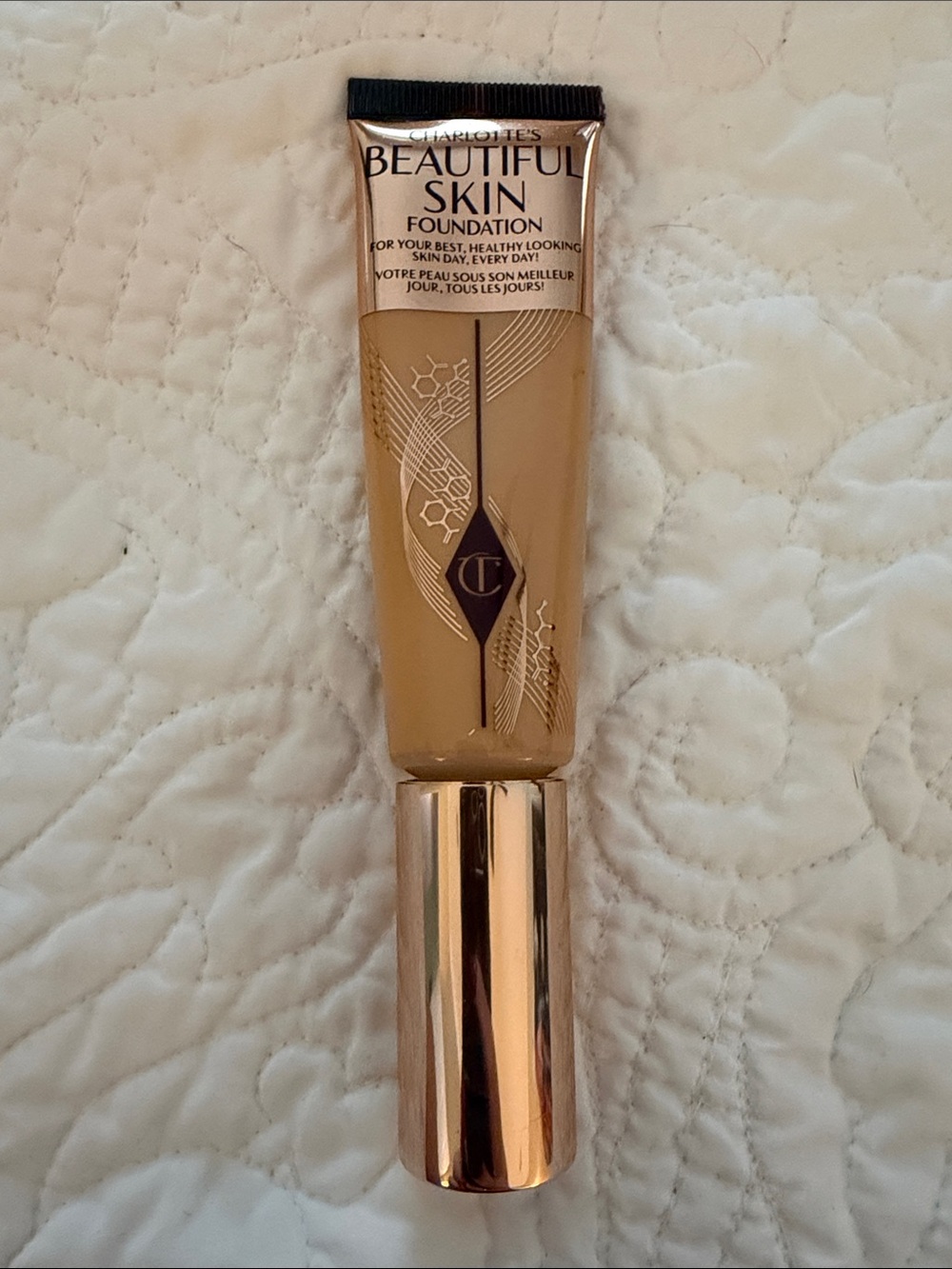 Charlotte Tilbury Beautiful Skin Foundation - 4 Neutral